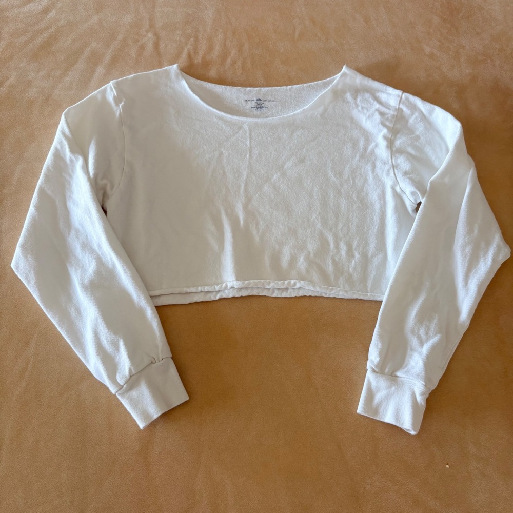 Brandy Melville White Long Sleeve Cropped Sweatshirt Raw Hem Cotton One Size